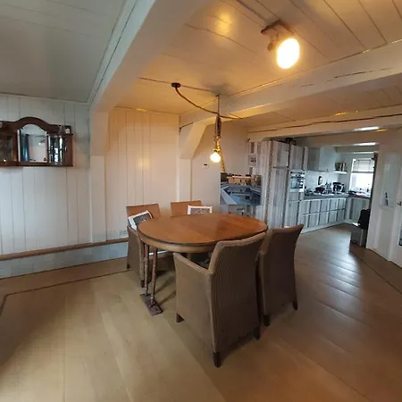 Pakhuys Bij De Zaanse Schans 乡村民宿 *
